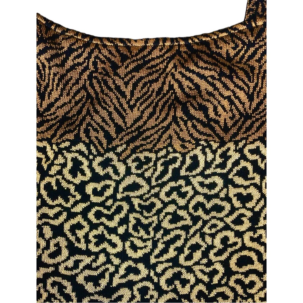 St. John Collection animal print top Sz m - Picture 5 of 12